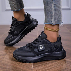 Women's Low Top Lace Up Running Shoes