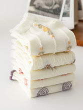 White Floral Socks - 5 Pairs