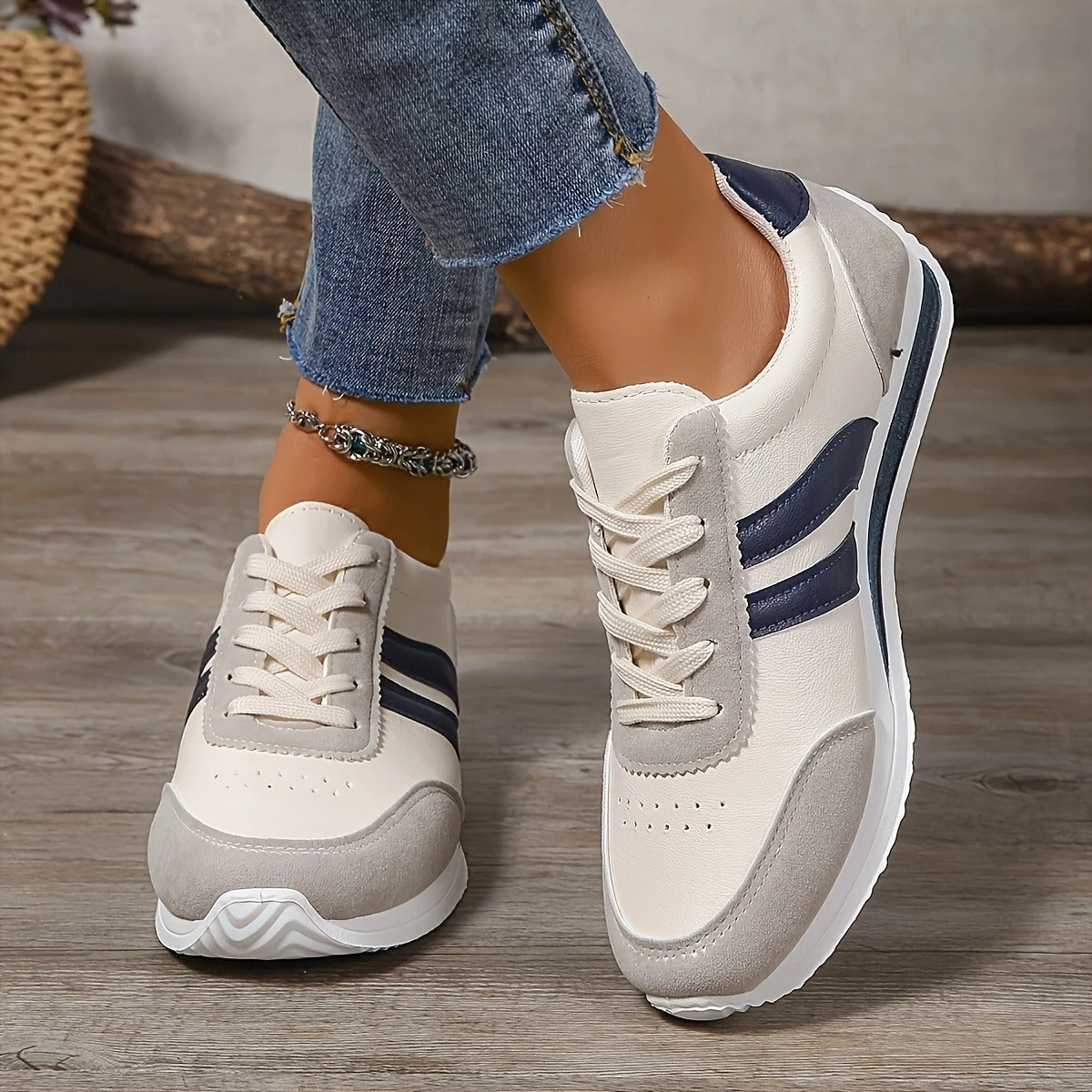 Women's Lightweight Fashion Sneakers