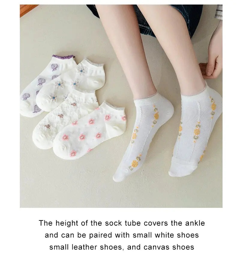 White Floral Socks - 5 Pairs